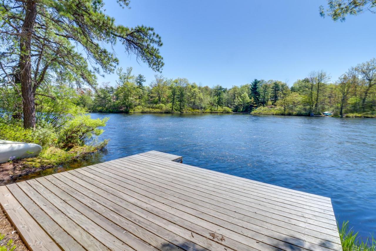 Lakefront Poconos Vacation Rental With Swim Dock! Long Pond Екстериор снимка