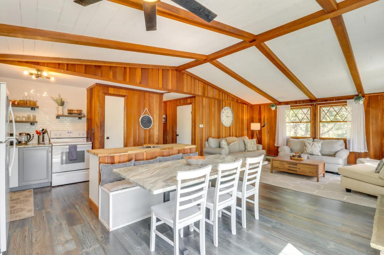Lakefront Poconos Vacation Rental With Swim Dock! Long Pond Екстериор снимка