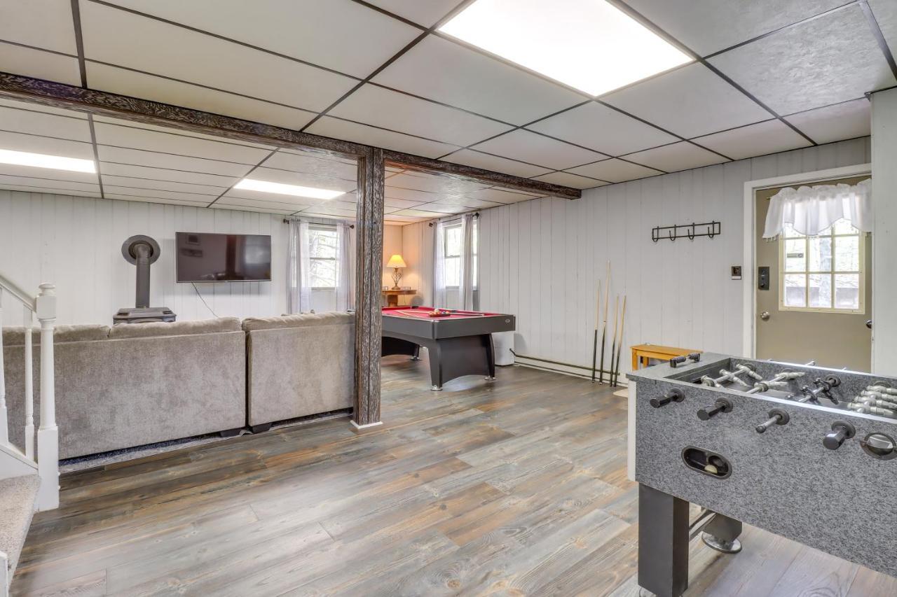 Lakefront Poconos Vacation Rental With Swim Dock! Long Pond Екстериор снимка