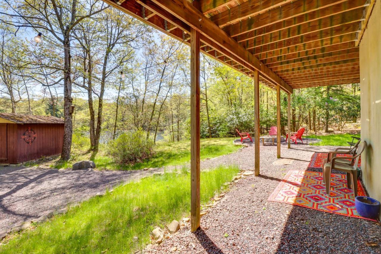 Lakefront Poconos Vacation Rental With Swim Dock! Long Pond Екстериор снимка