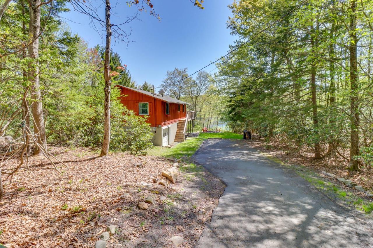 Lakefront Poconos Vacation Rental With Swim Dock! Long Pond Екстериор снимка