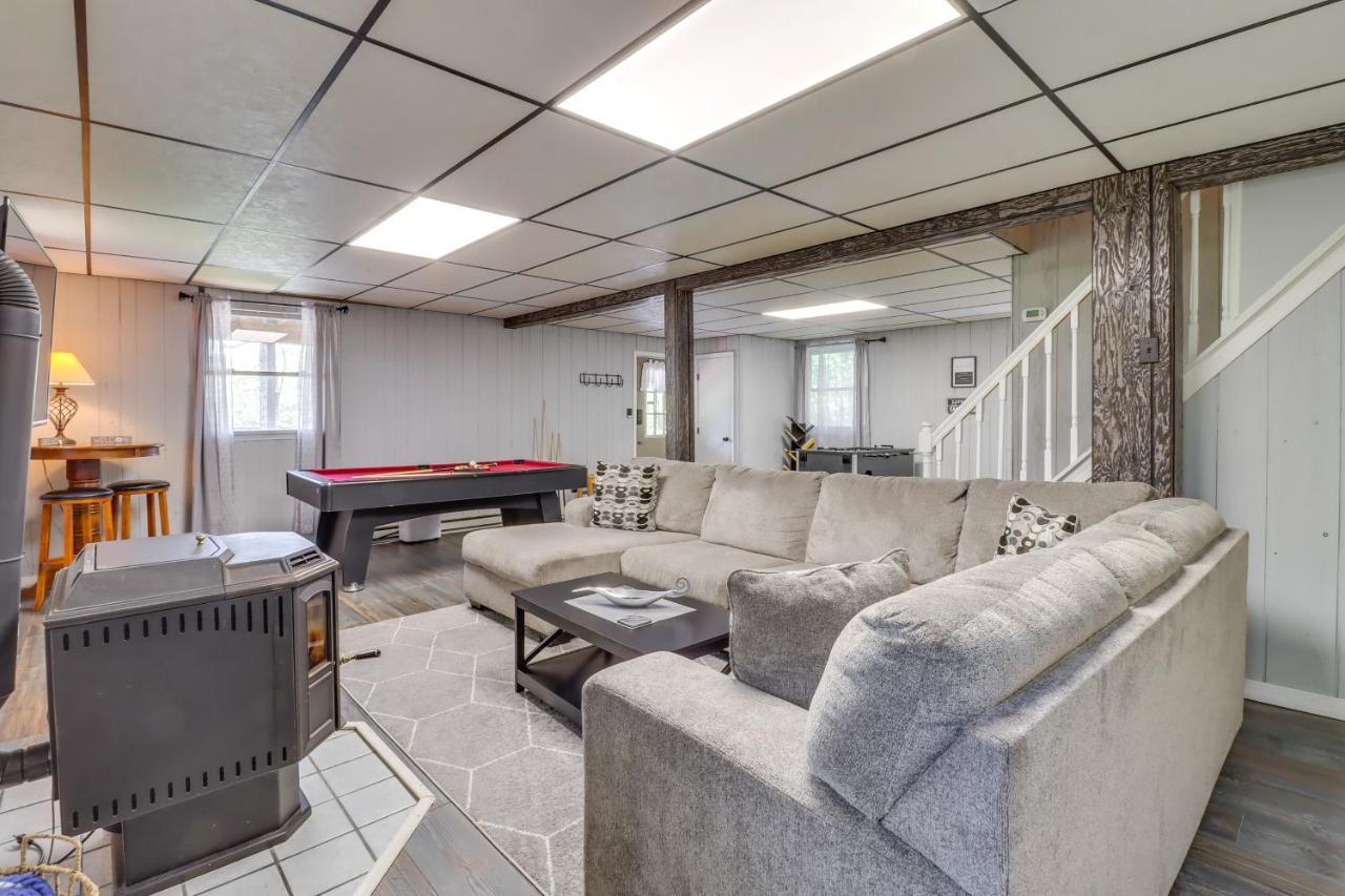 Lakefront Poconos Vacation Rental With Swim Dock! Long Pond Екстериор снимка